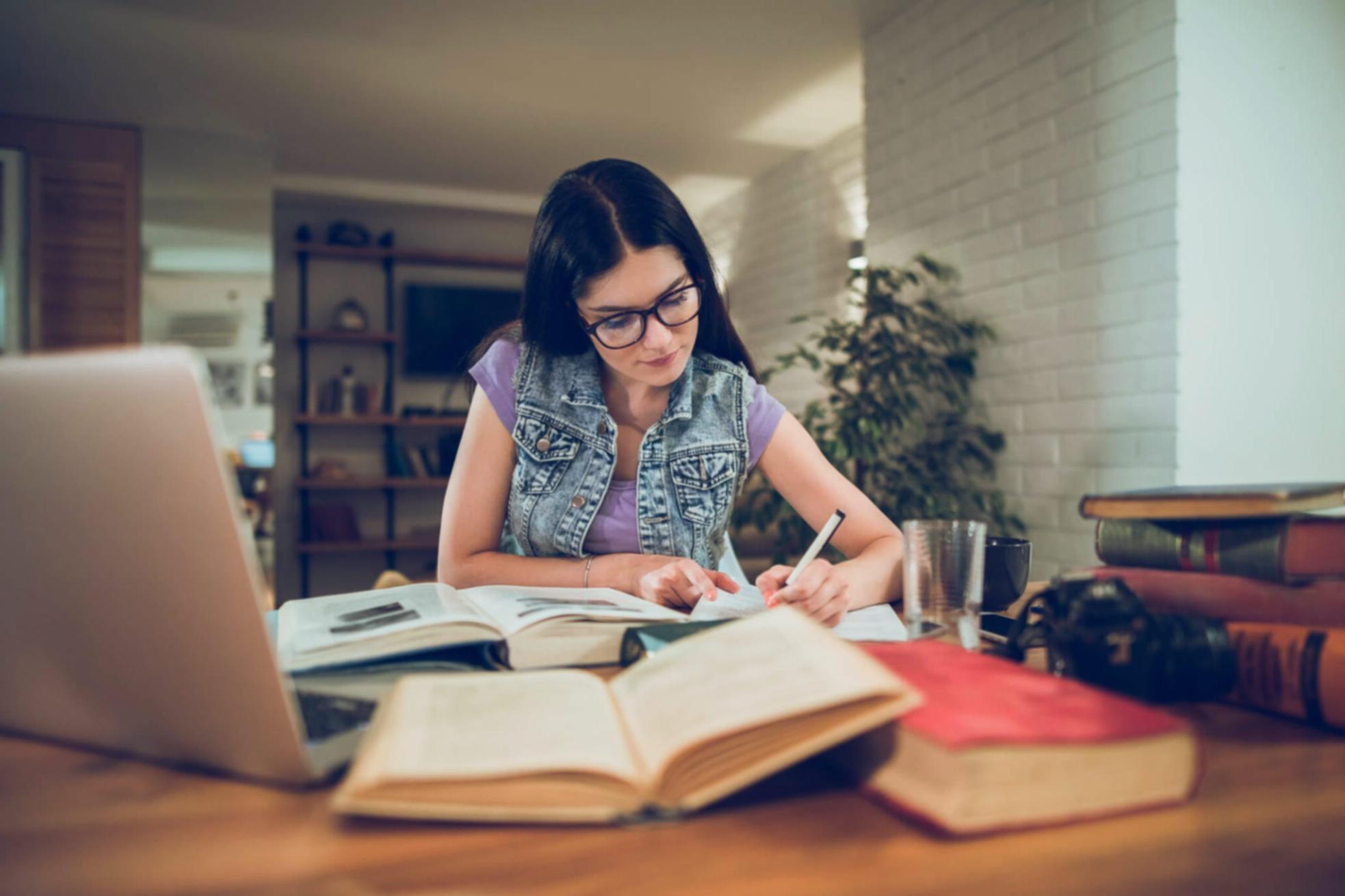 Übersicht über verschiedene SEO-Tools und Dashboards, die in den Projekten verwendet wurden